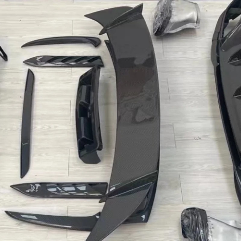 Carbon Fiber Overhead Rear Wing Body Kit for Gt50 Gt63 Gt63S Modified with Topcar Style Rear Spoiler